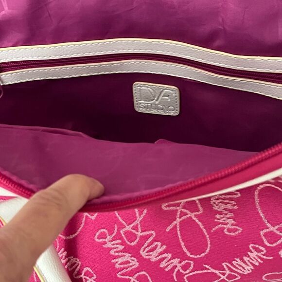 New DVF Diane Avon Furstenberg On The Go Travel Tote Pink White 17”x 14” *HP* - Picture 7 of 10
